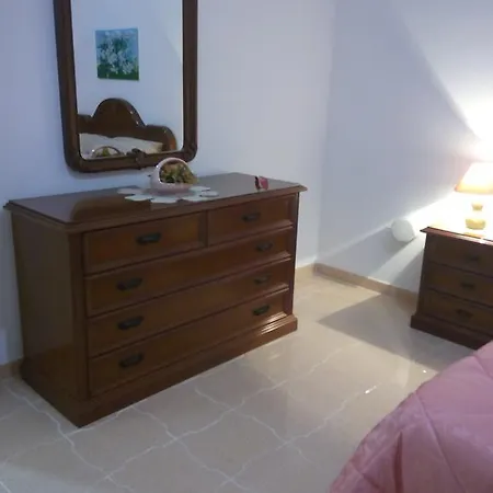 Gospodarstwo wiejskie Casa Bianca Da Giusy Birgi Vecchi