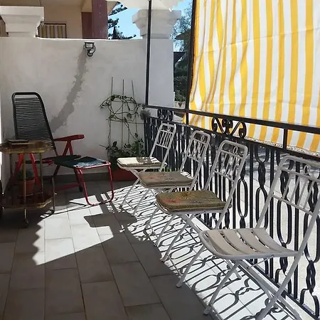 Casa Bianca Da Giusy Kır Evi